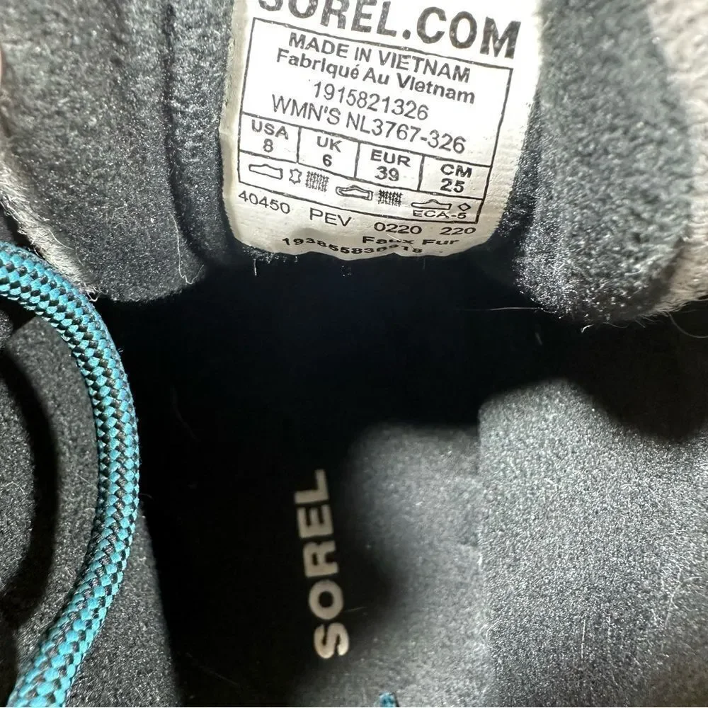 Sorel sneakers featuring
